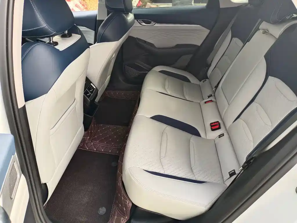 Geely Xingrui — миниатюра 6