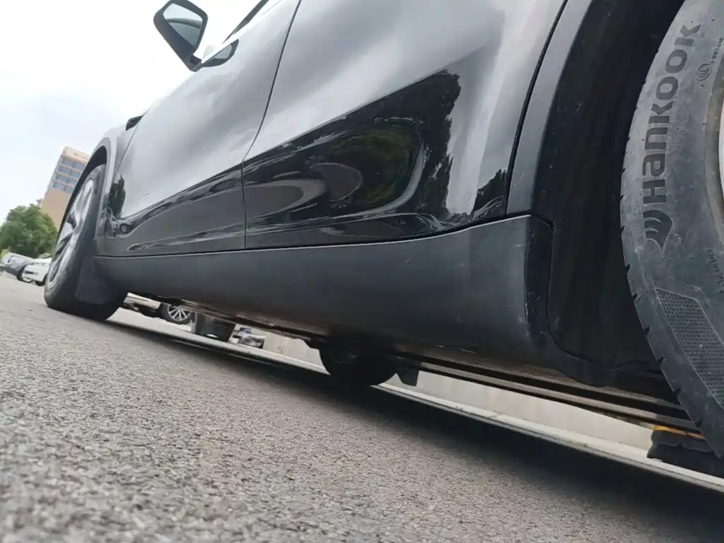 Tesla Model Y — миниатюра 22