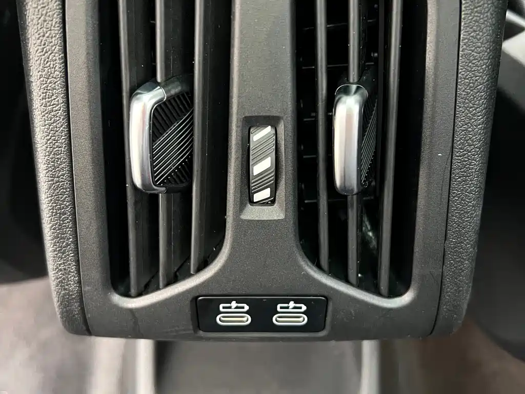 BMW X1 — миниатюра 20