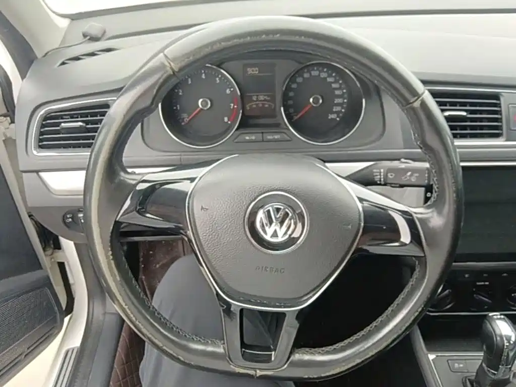 Volkswagen Lavida — миниатюра 11