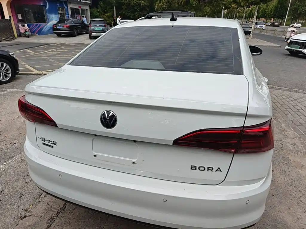 Volkswagen Bora — миниатюра 6
