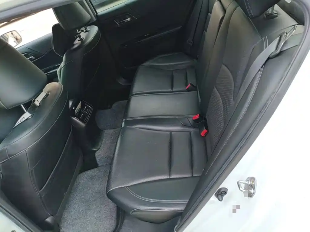 Honda Accord — миниатюра 14