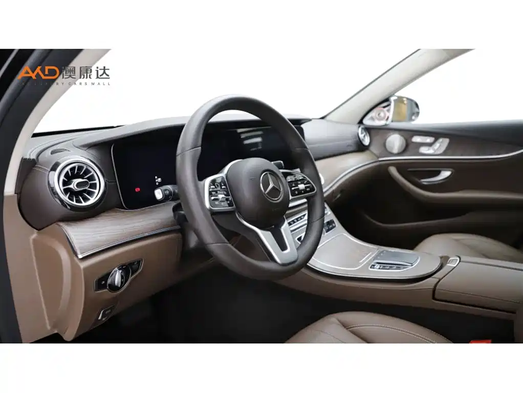 Mercedes-Benz E-Class — миниатюра 6