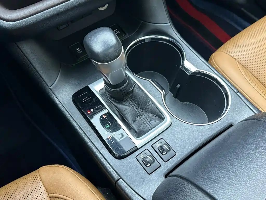 Toyota Highlander — миниатюра 18