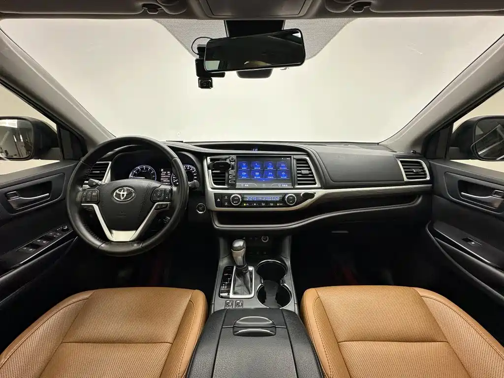 Toyota Highlander — миниатюра 22