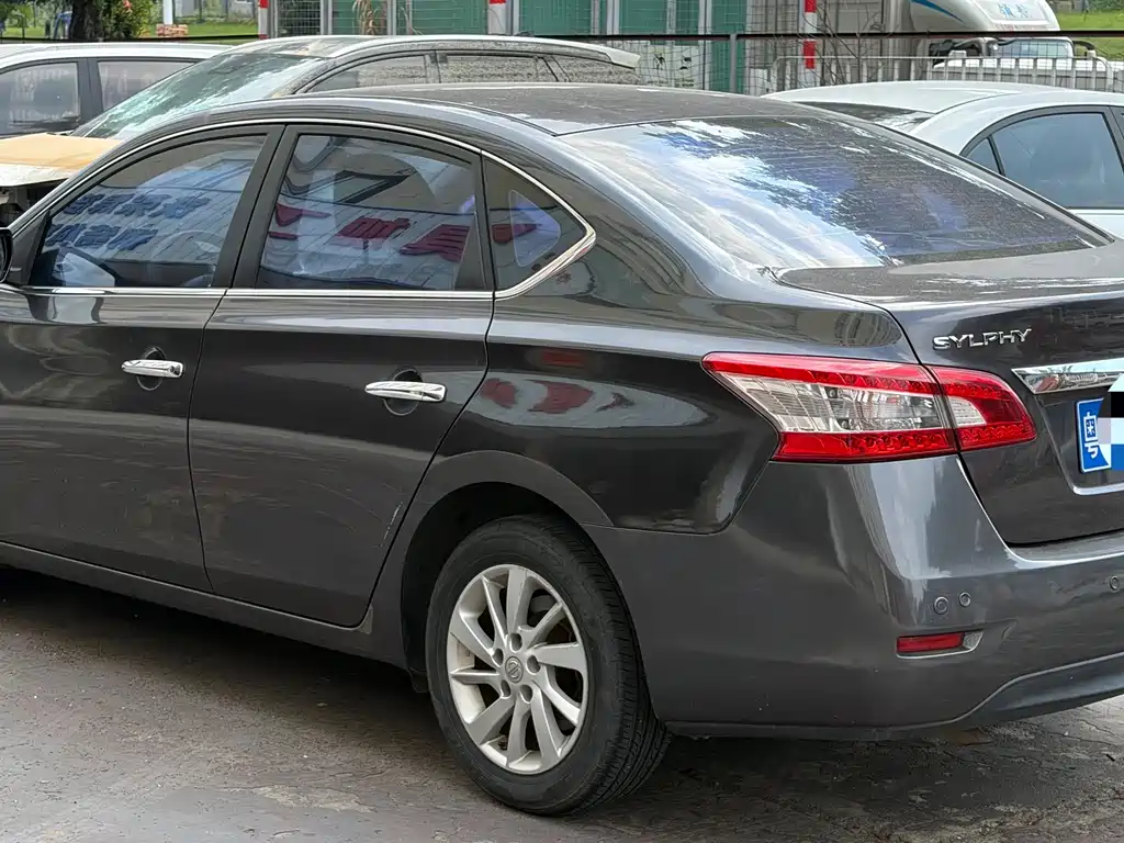 Nissan Sylphy — миниатюра 8