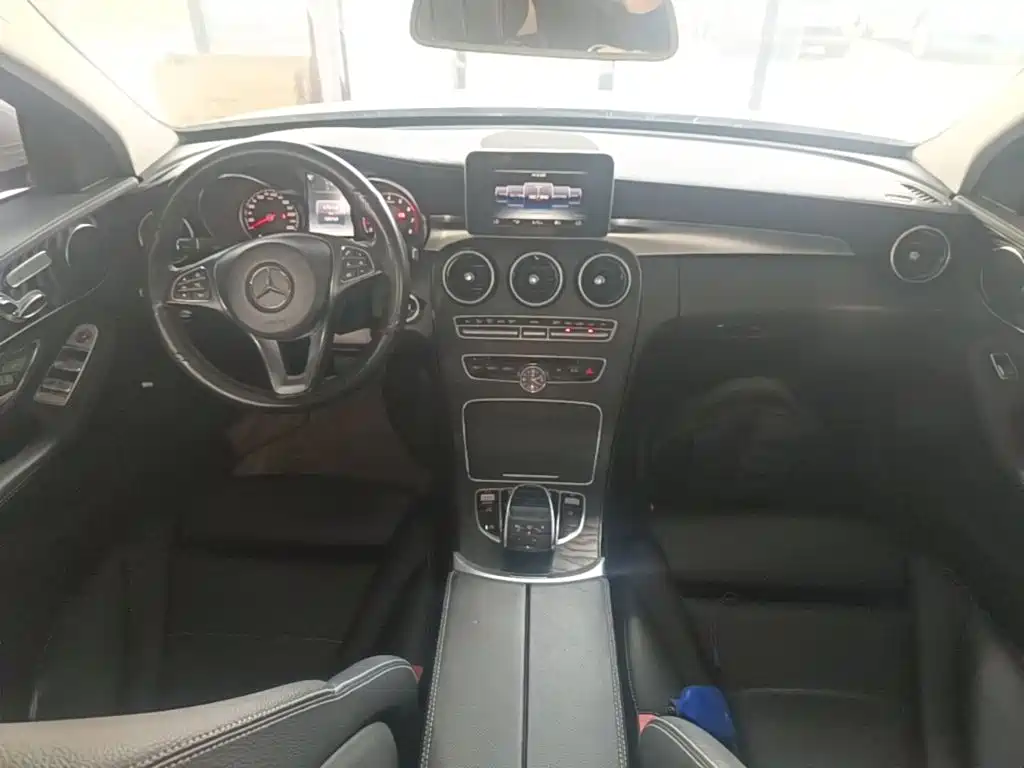 Mercedes-Benz C-Class — миниатюра 10