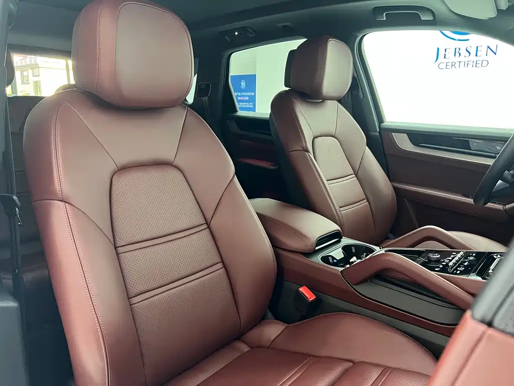 Porsche Cayenne — миниатюра 21