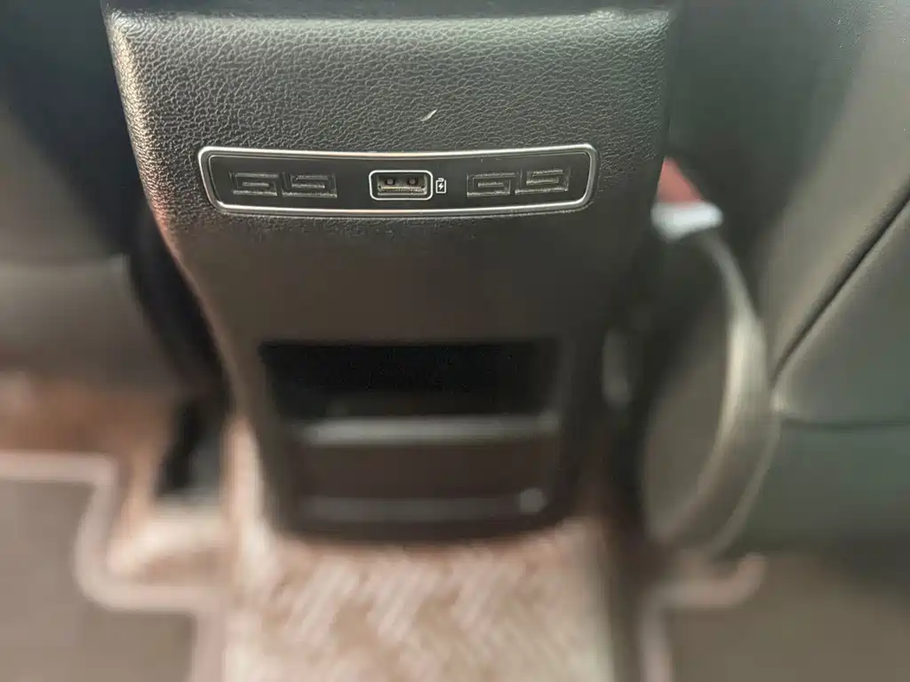 Geely Binyue — миниатюра 16