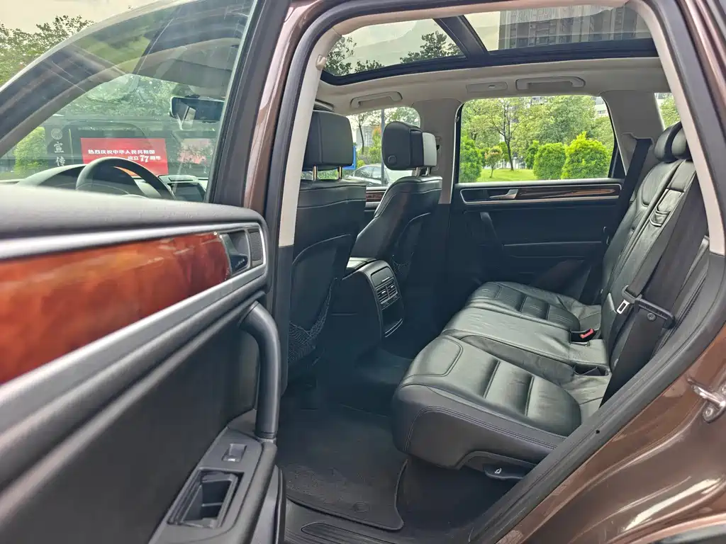 Volkswagen Touareg — миниатюра 11