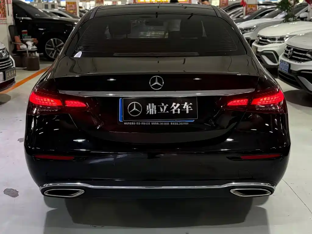 Mercedes-Benz E-Class — миниатюра 8