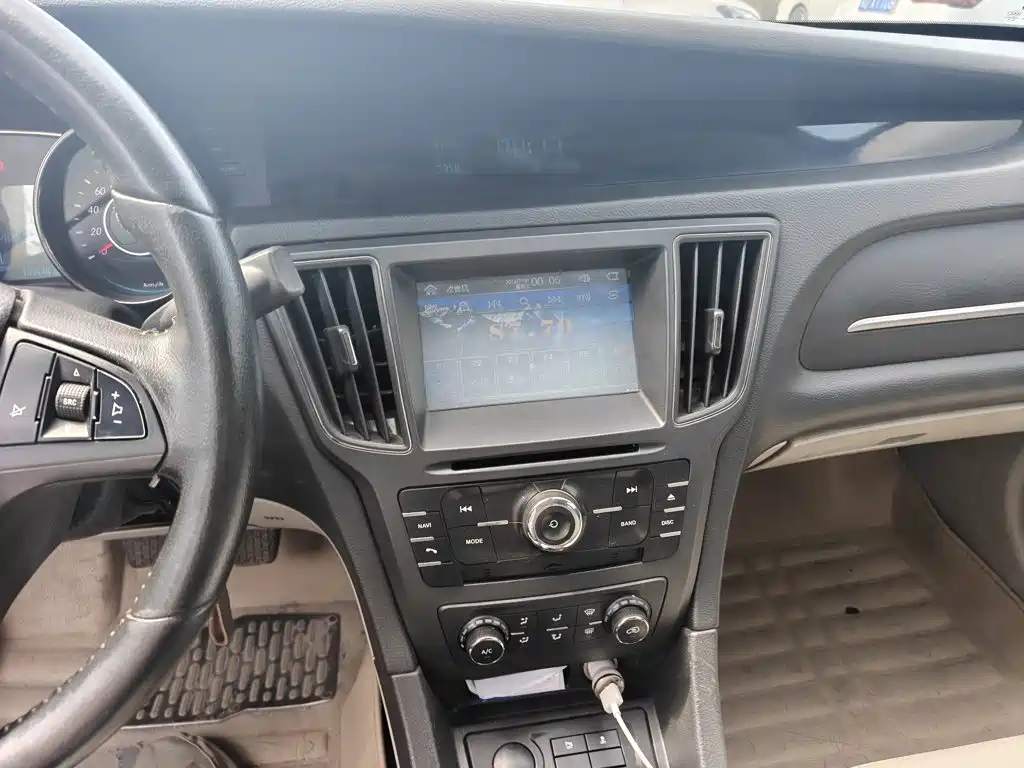 BAIC Senova D50 — миниатюра 14