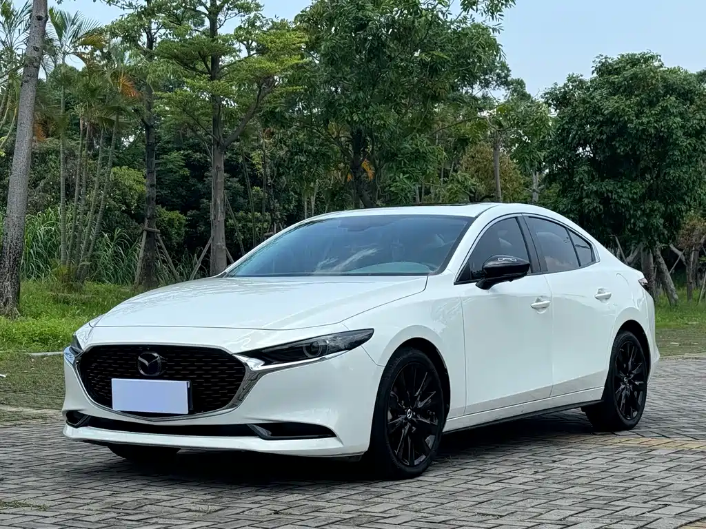 Купить Mazda 3 Axela