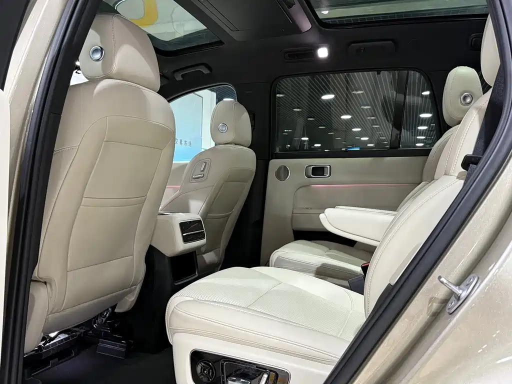 Li Auto Li L8 — миниатюра 7