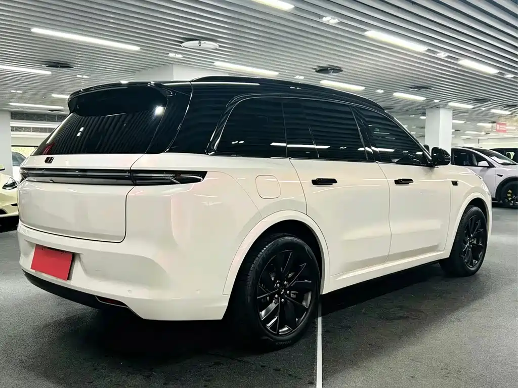Li Auto L8 2023 Pro