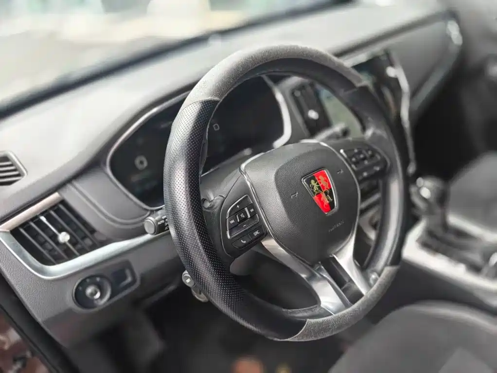 Roewe RX5 New Energy — миниатюра 13