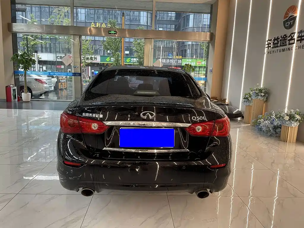 Infiniti Q50L — миниатюра 13