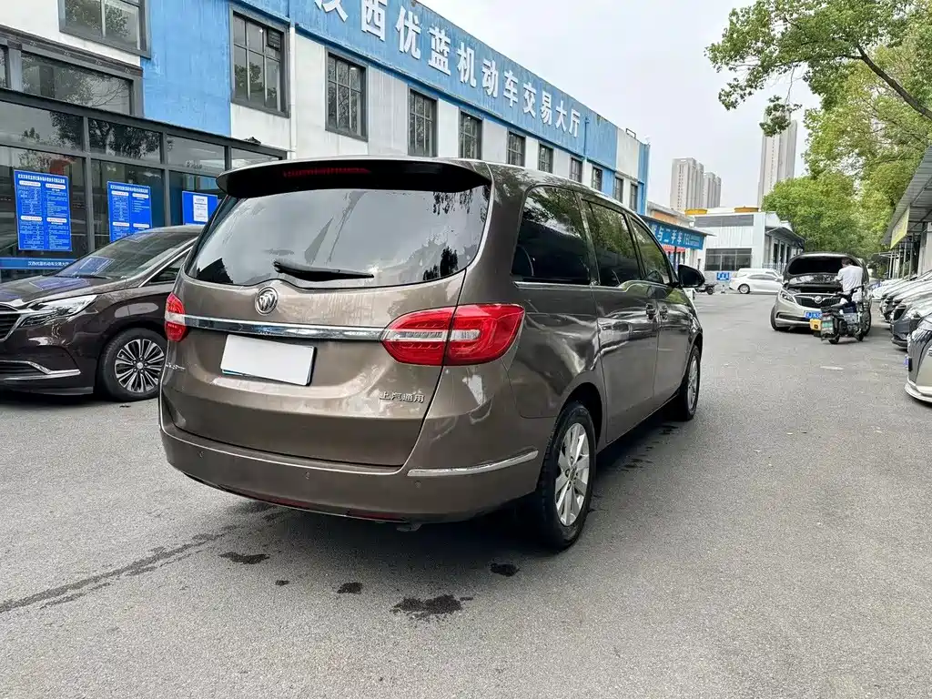 Buick GL8 2017 25S Luxury V