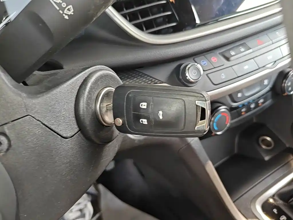 Buick Excelle — миниатюра 9