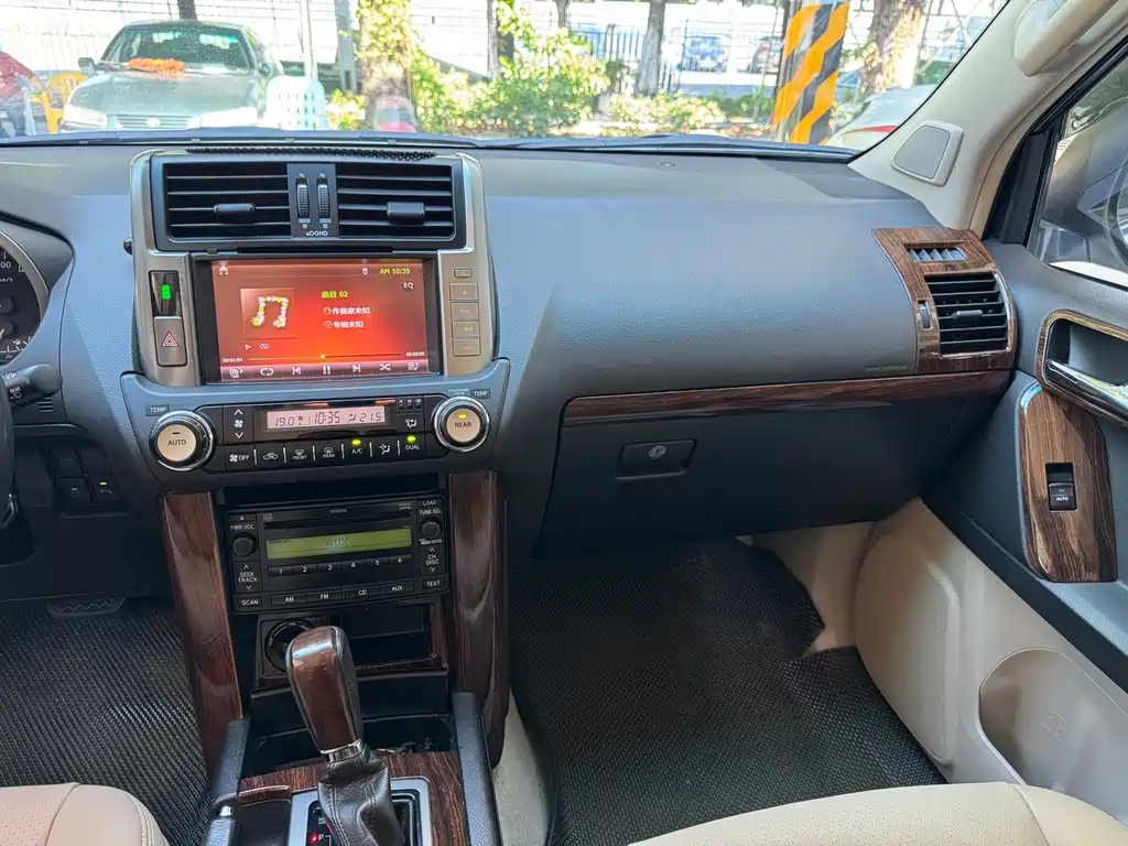 Toyota Prado (Import) — миниатюра 17
