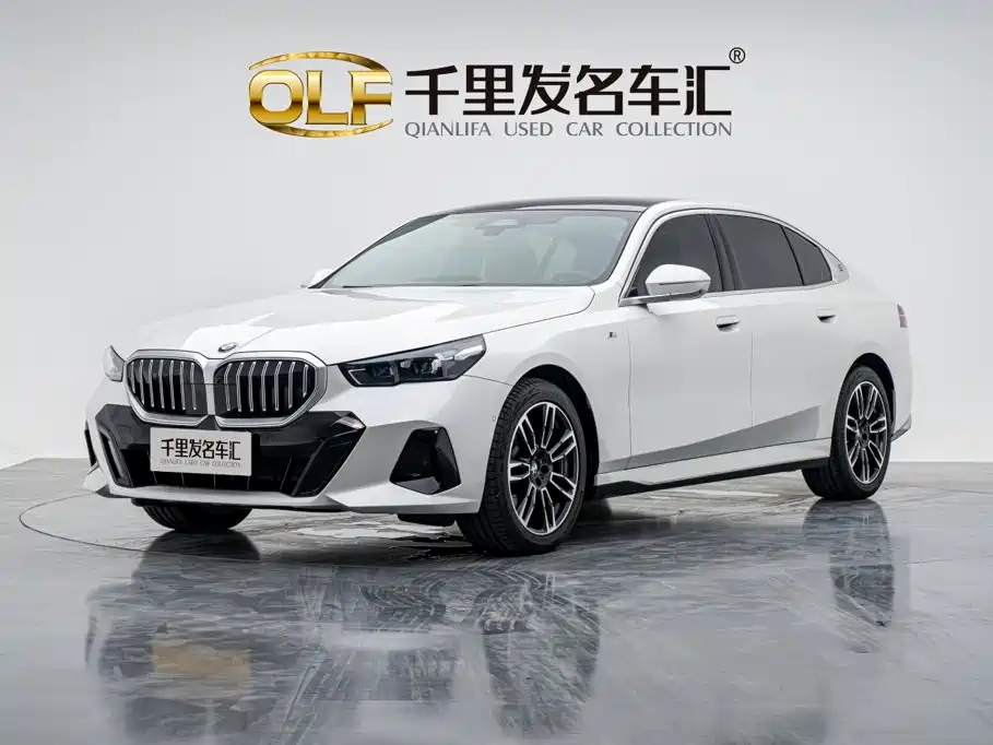 宝马5系 2024款 530Li 领先型 M运动套装 2024