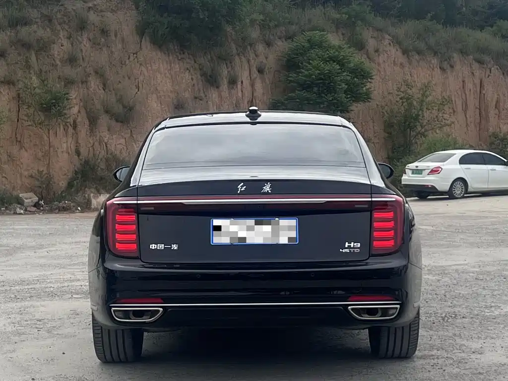 Hongqi H9 2025 2.0T Luxury 5 мест
