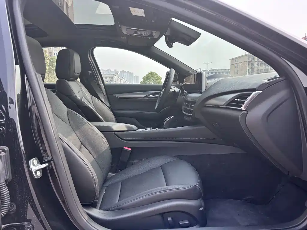 Cadillac CT5 — миниатюра 5