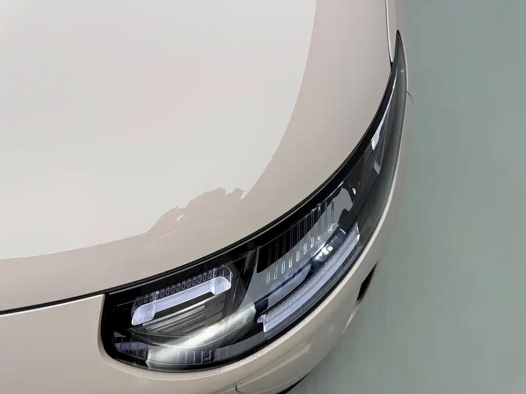 Leapmotor Leapmotor A10 — миниатюра 12