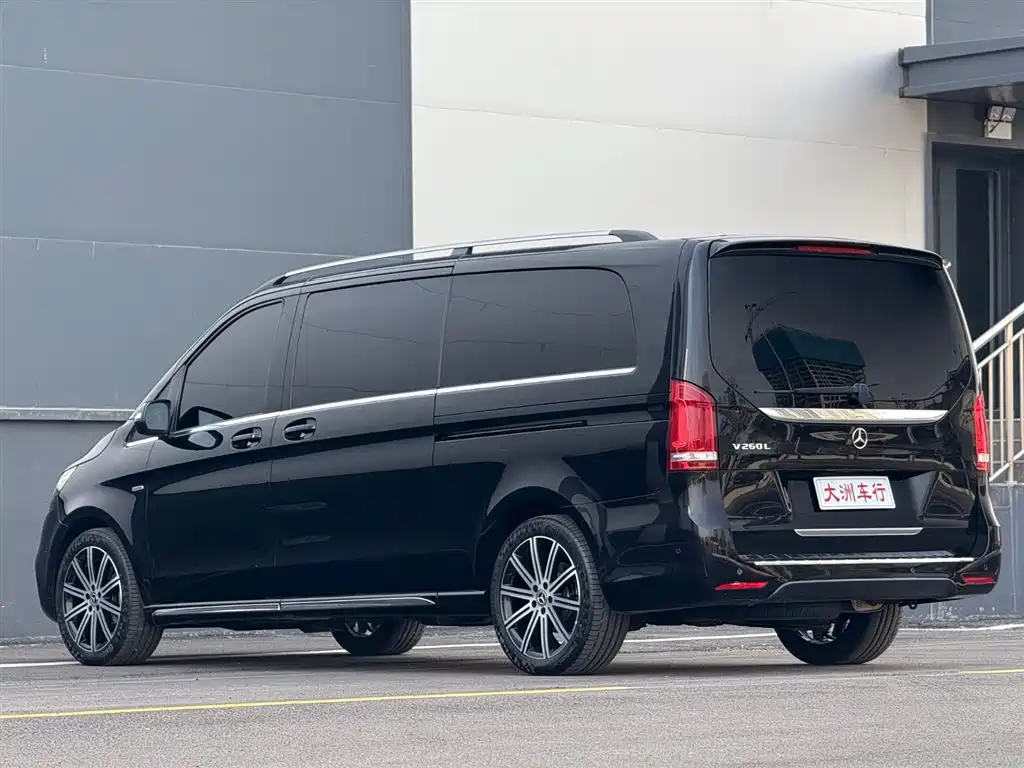 Mercedes-Benz V-Class V 2022 V 260 L Luxury
