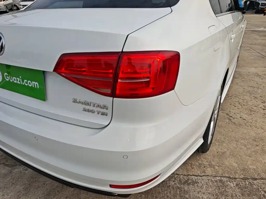 Volkswagen Sagitar — миниатюра 8