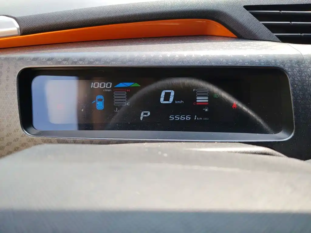 Geely Vision X1 — миниатюра 8