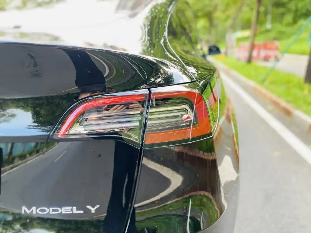 Tesla Model Y — фотографии объявления, Фото 4