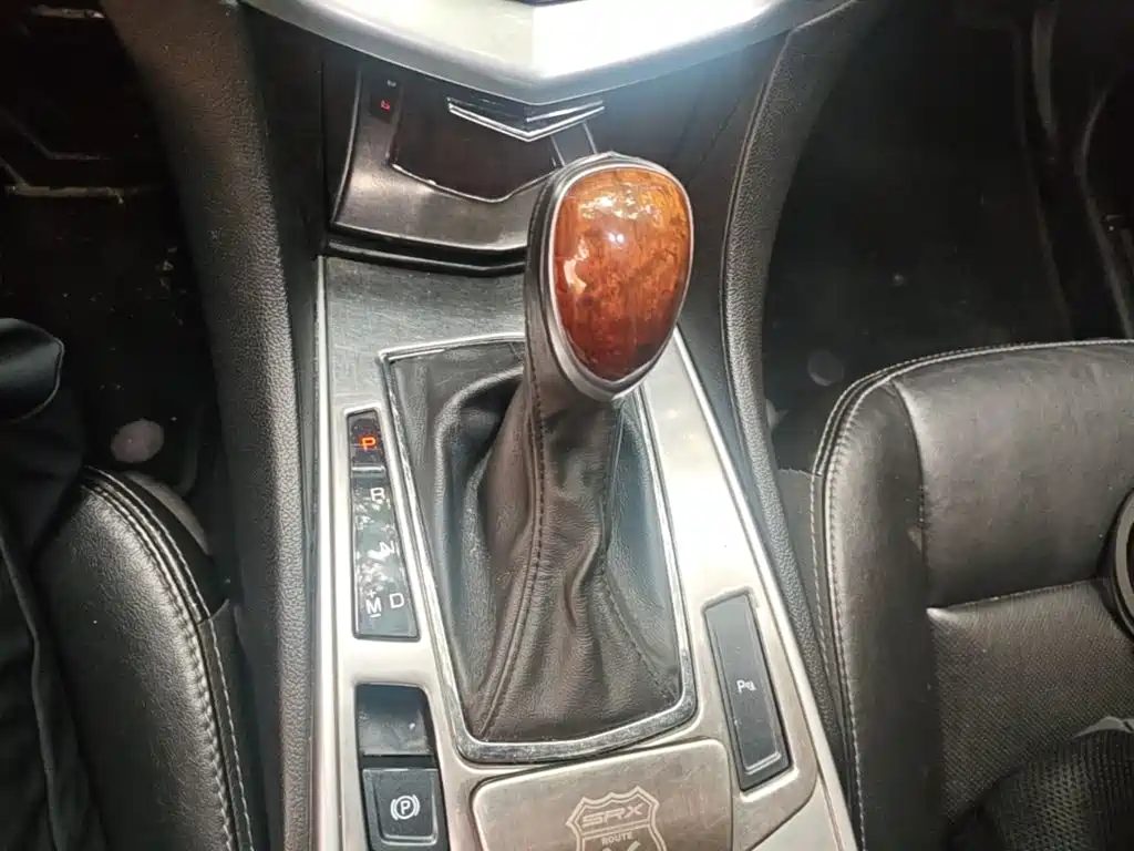 Cadillac SRX — миниатюра 14