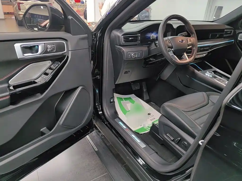 Ford Explorer — миниатюра 16