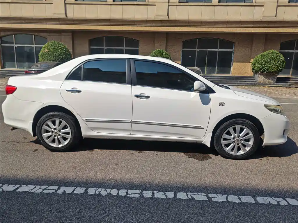 Toyota Corolla — миниатюра 12