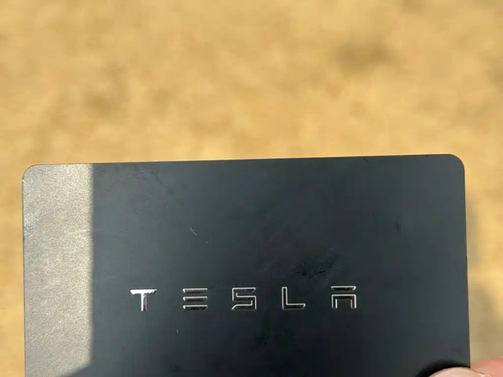 Tesla Model 3 — миниатюра 9