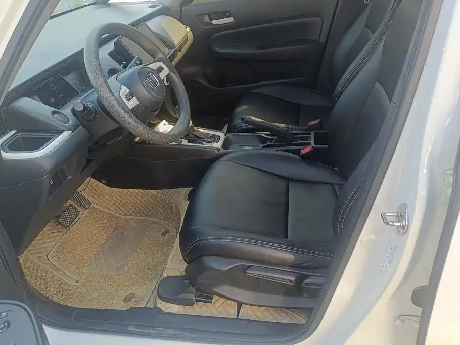 Honda Fit — миниатюра 8