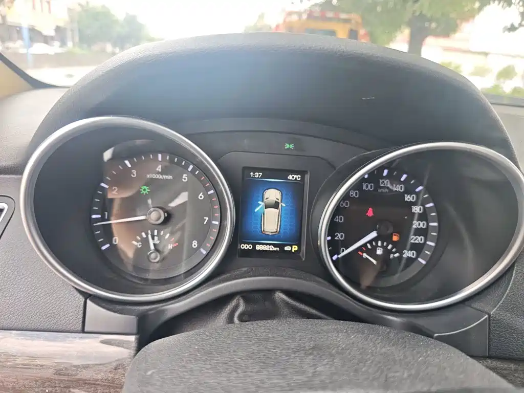 Haval H8 — миниатюра 12