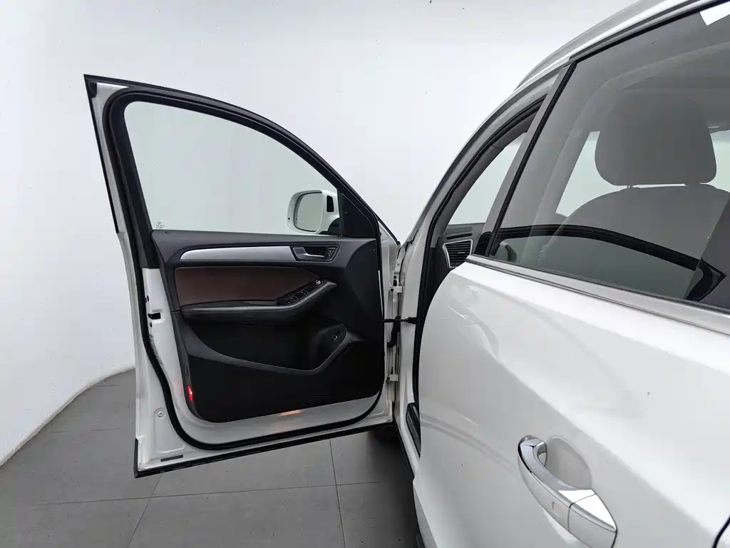 Audi Q5 — миниатюра 8