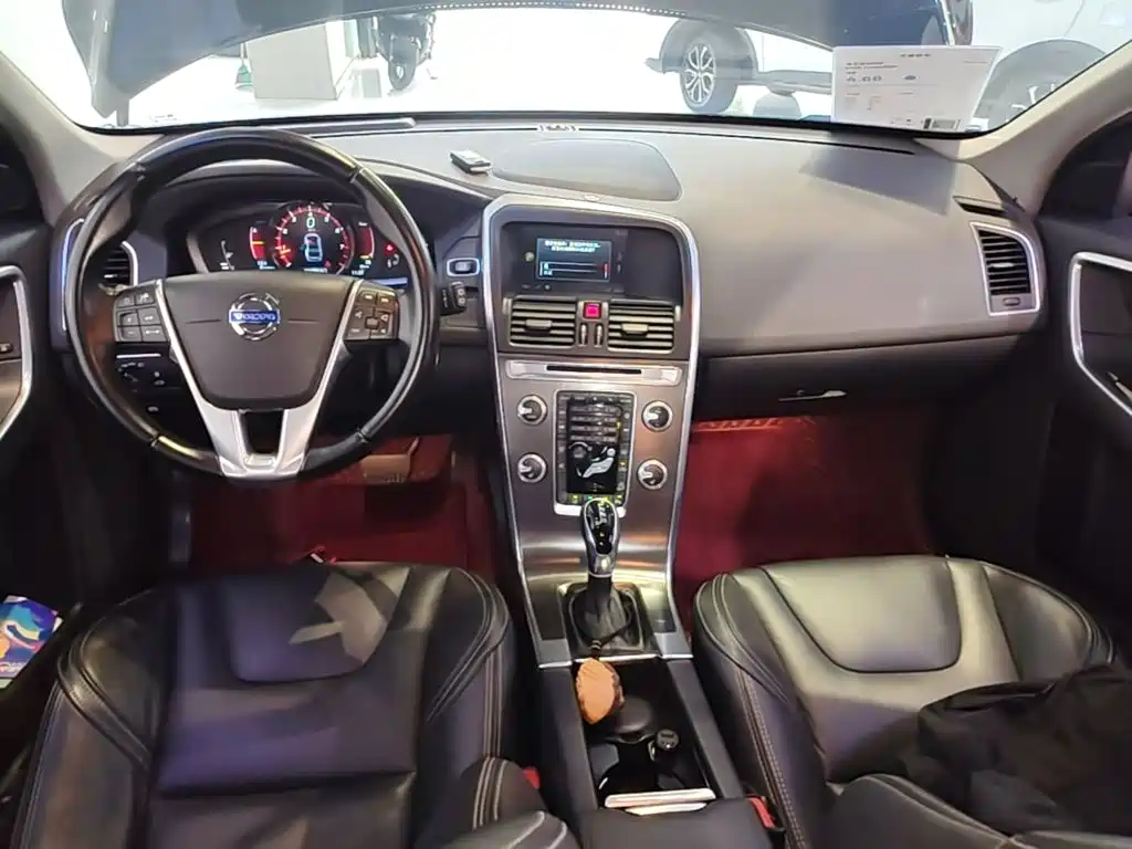 Volvo XC60 — миниатюра 10