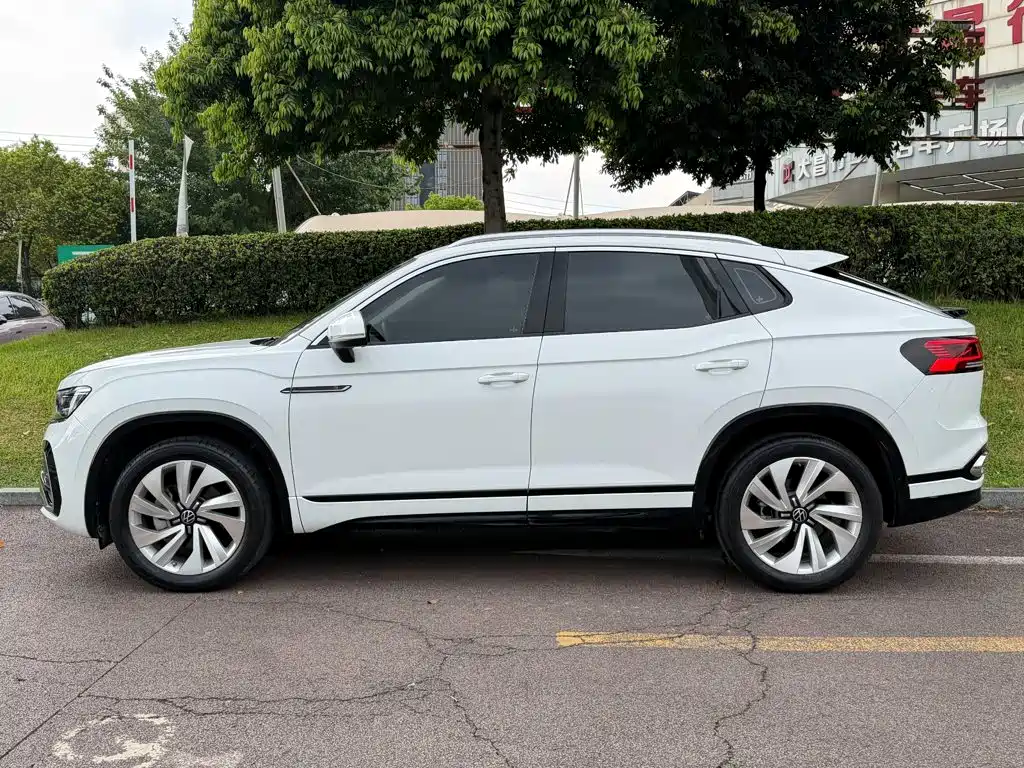 Volkswagen X — миниатюра 3