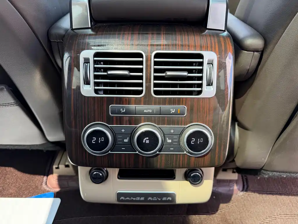 Land Rover Range Rover — миниатюра 12