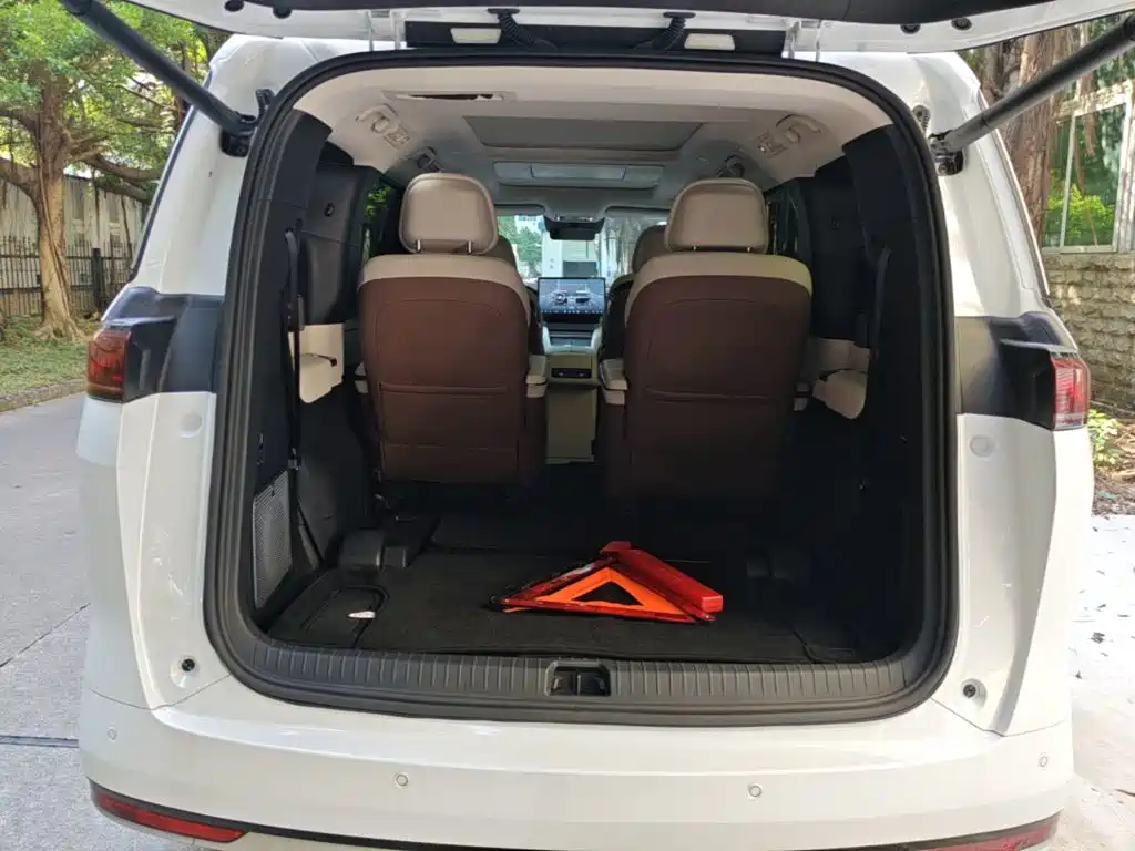 BYD Xia — миниатюра 19