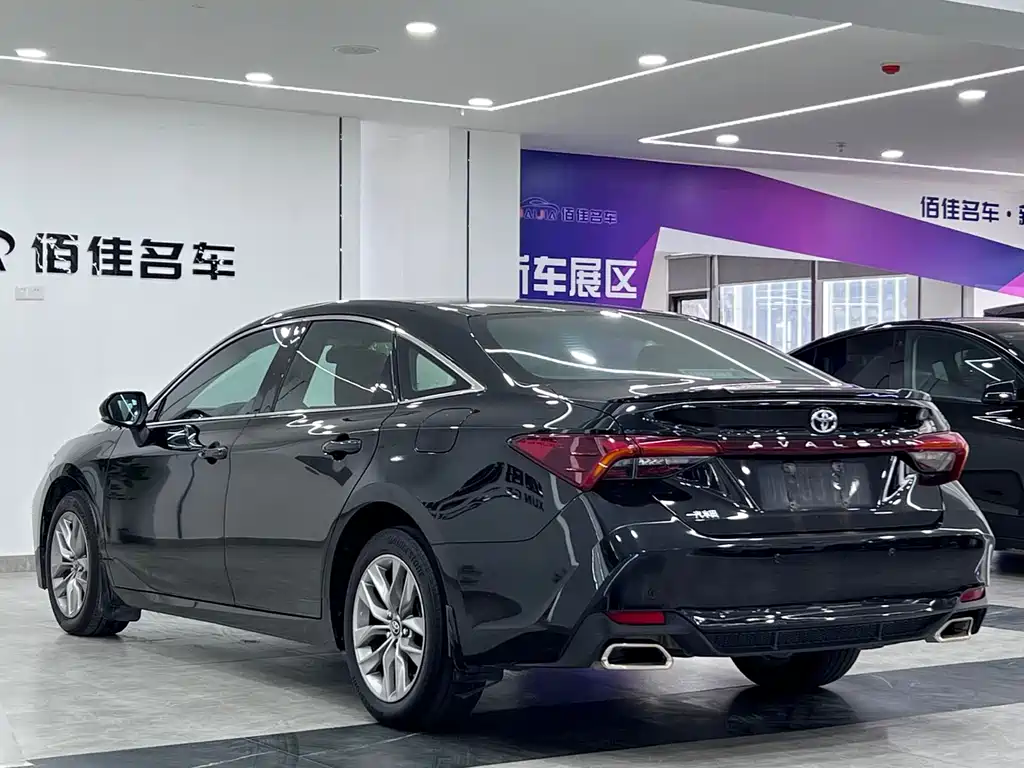 Toyota Avalon 2019 2.5L V