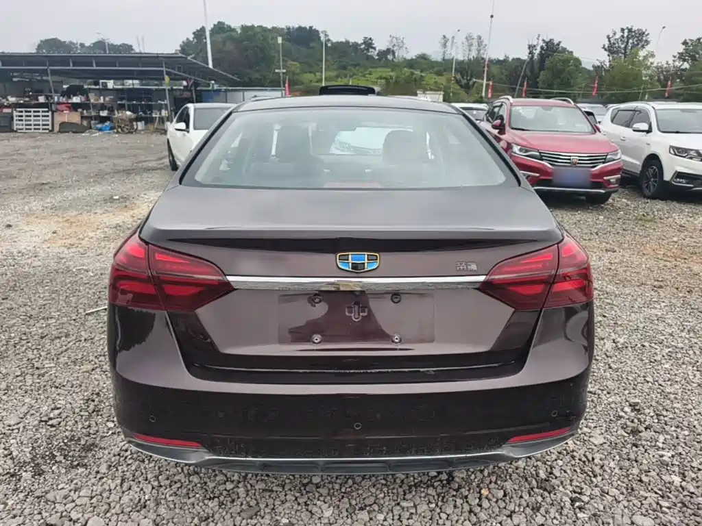Geely Emgrand — миниатюра 6