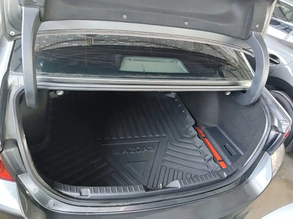 Mazda 3 Axela — миниатюра 19