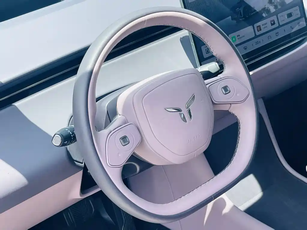 Hongqi Красный флаг Skyman 06 — миниатюра 5