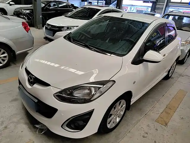 Mazda 2