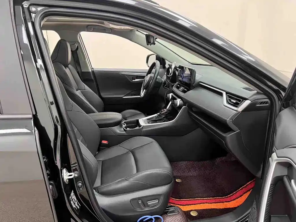Toyota Wildlander — миниатюра 25