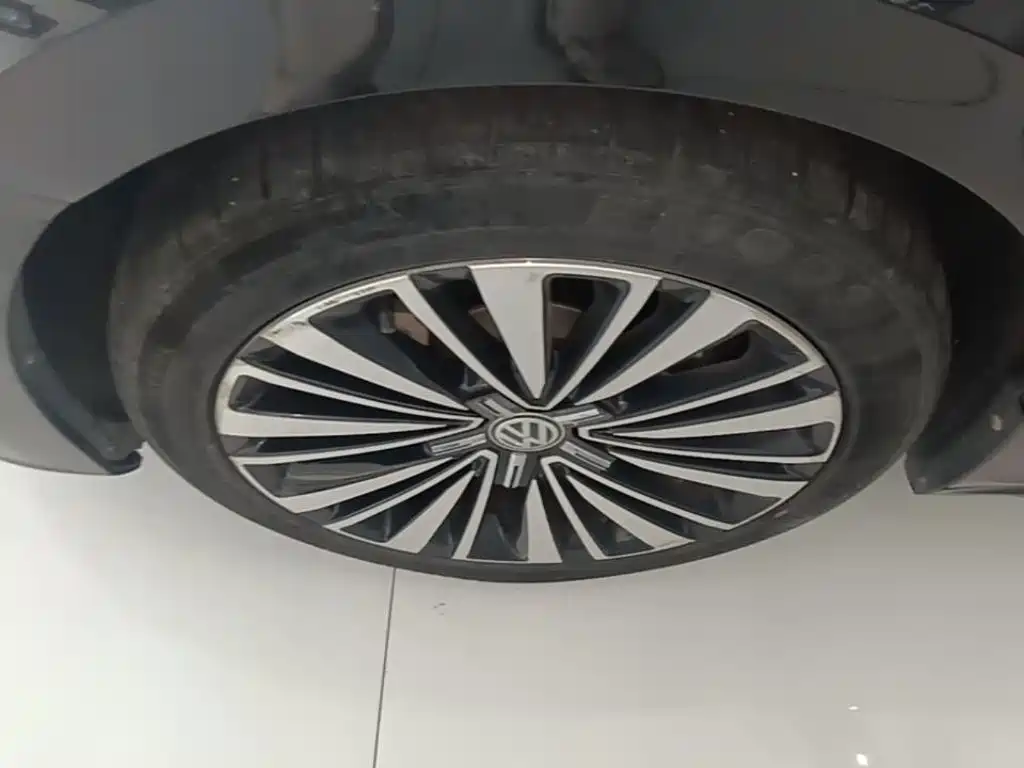 Volkswagen Passat — миниатюра 23